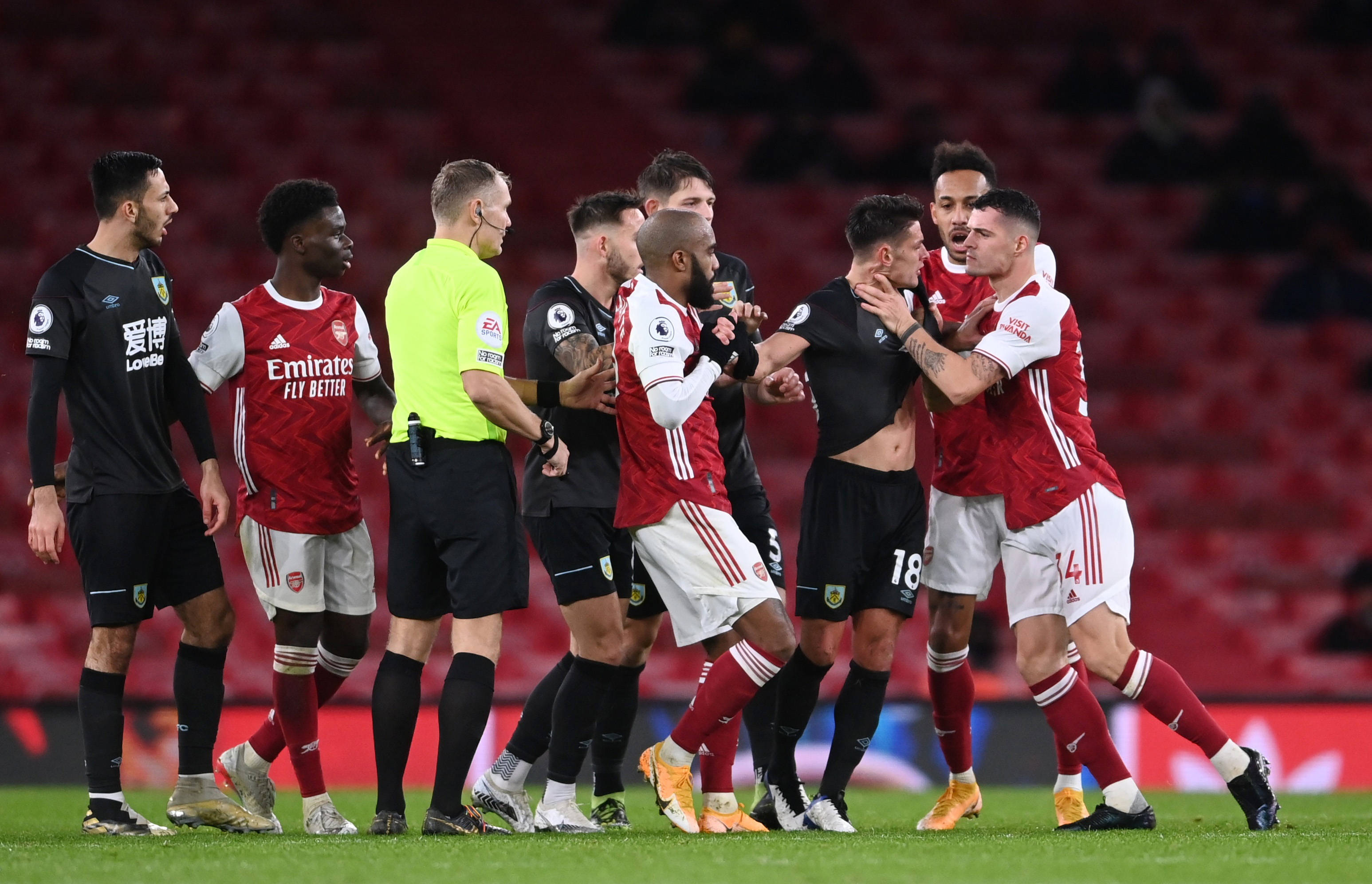 3岁的足球 3岁的足球